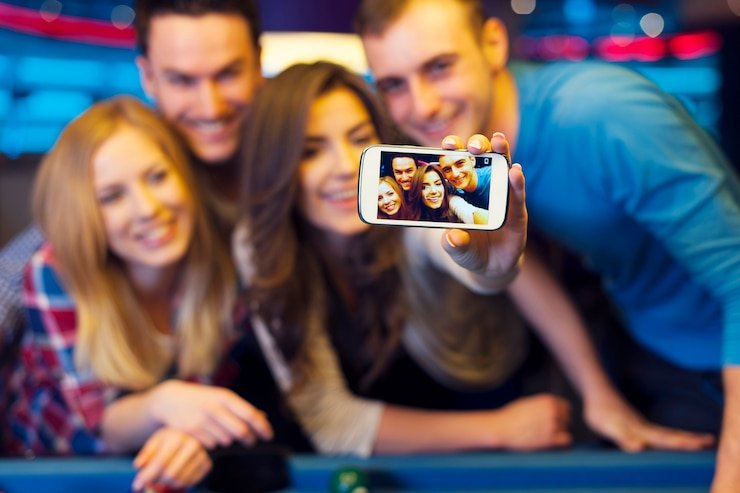 Live Texas Poker dealer at agam68 studio
